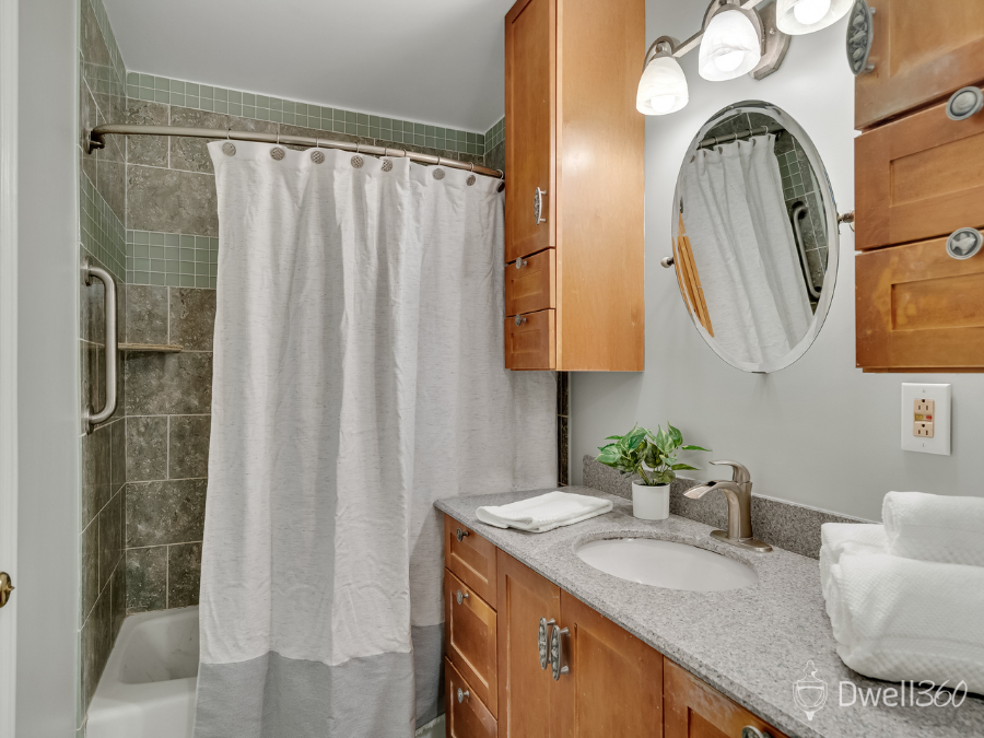 124 Chestnut St Unit 2 Brookline D360 (12).png