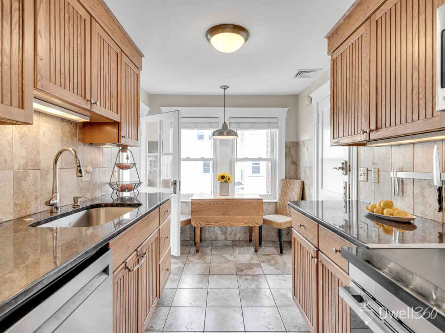 30 Oakley Road, Unit 2, Watertown D360 (9).png