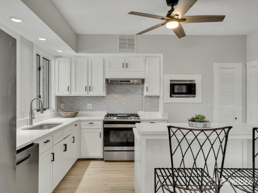 124 Chestnut St Unit 2 Brookline D360 (3).png