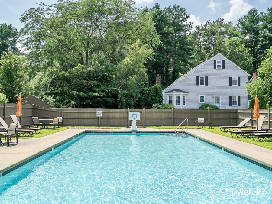 16 Camelot Court Stoughton (25).png