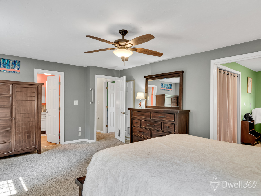 16 Camelot Court Stoughton (14).png