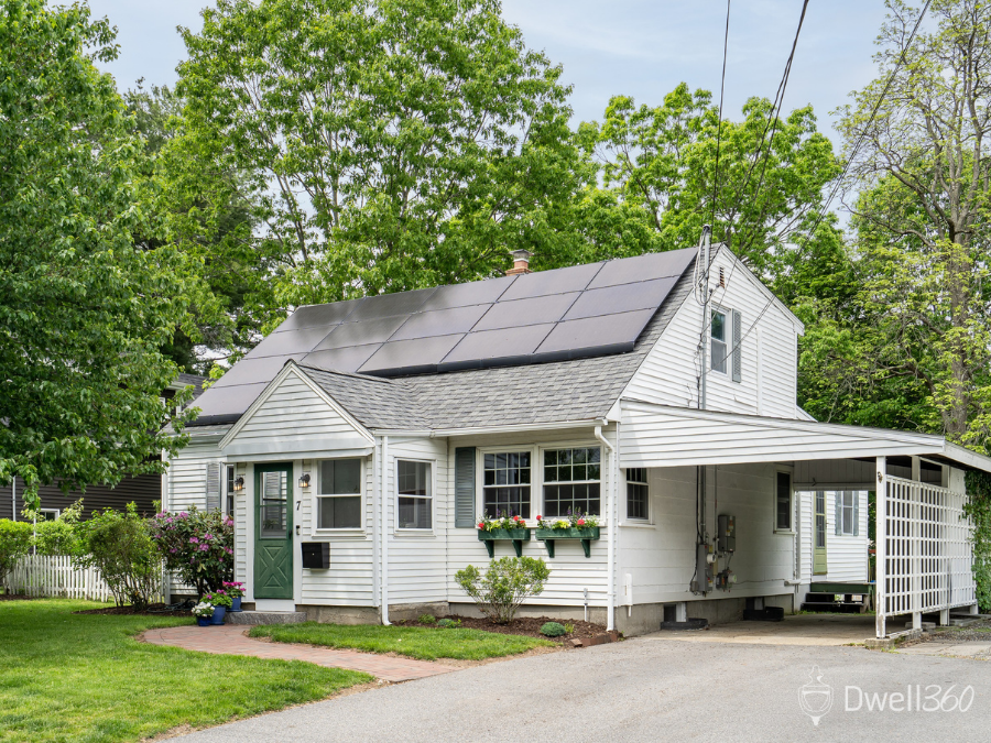 7 Oakridge Avenue Natick D360 (1).png