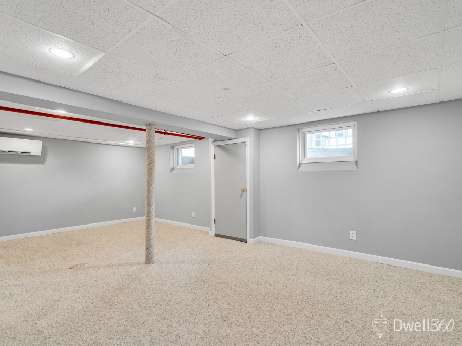 7 Oakridge Avenue Natick D360 (20).png