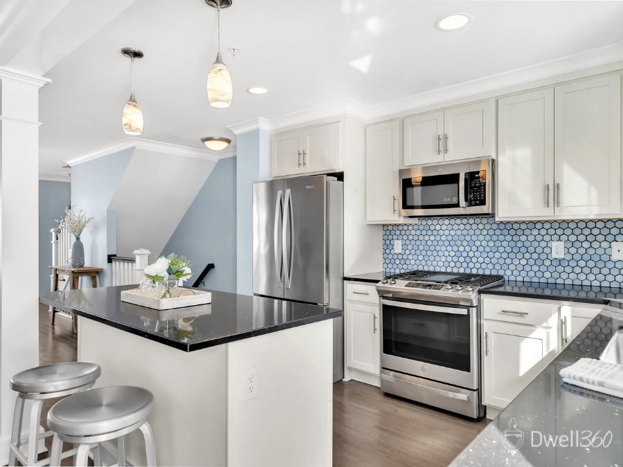 14 Hines Way Newburyport D360 (6).png