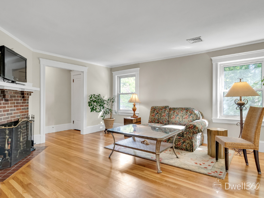 30 Oakley Road, Unit 2, Watertown D360 (4).png