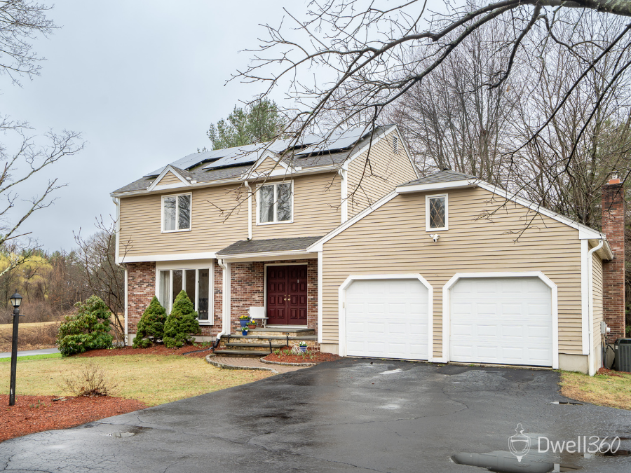 6 Flanagan Drive Framingham D360 (31).png