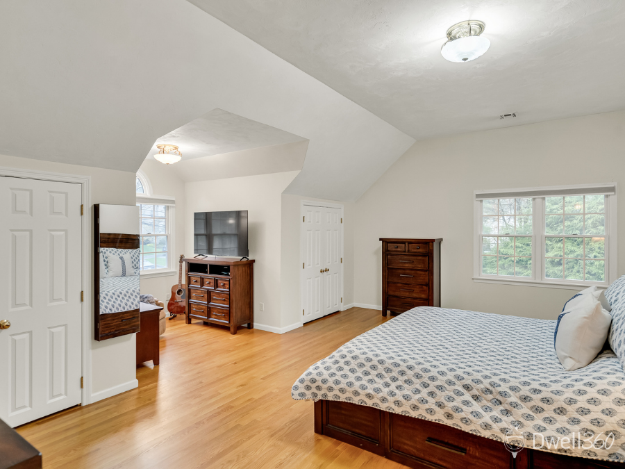 46 Homes Street Needham D360 (18).png