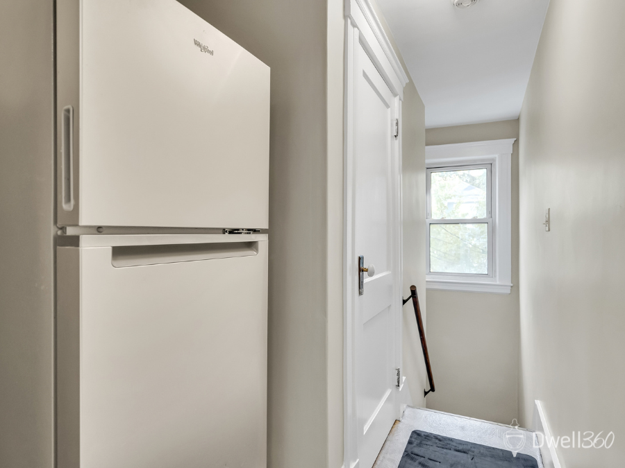 30 Oakley Road, Unit 2, Watertown D360 (11).png