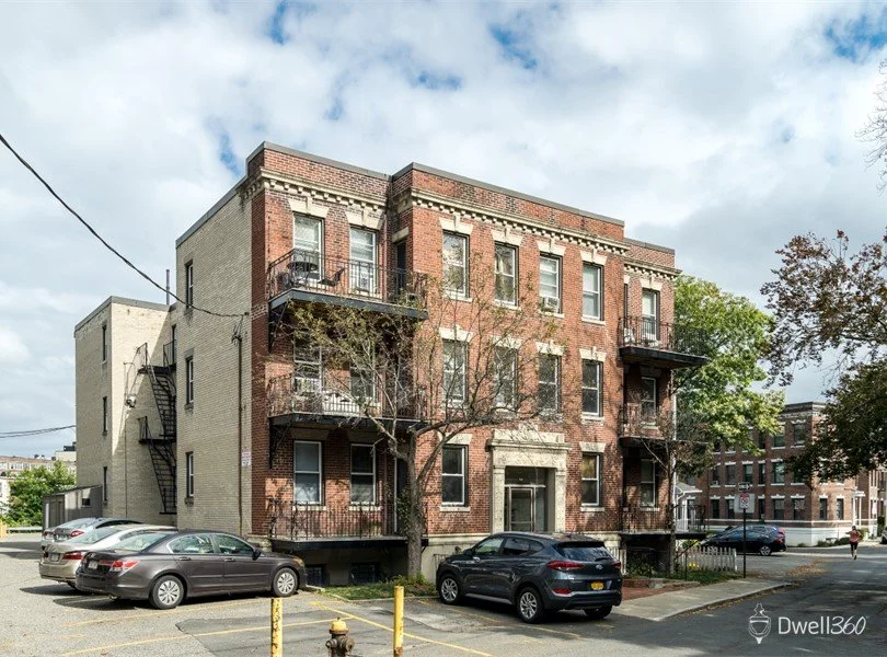 8 Kinross Road, Unit 4, Brighton 11wm.jpg