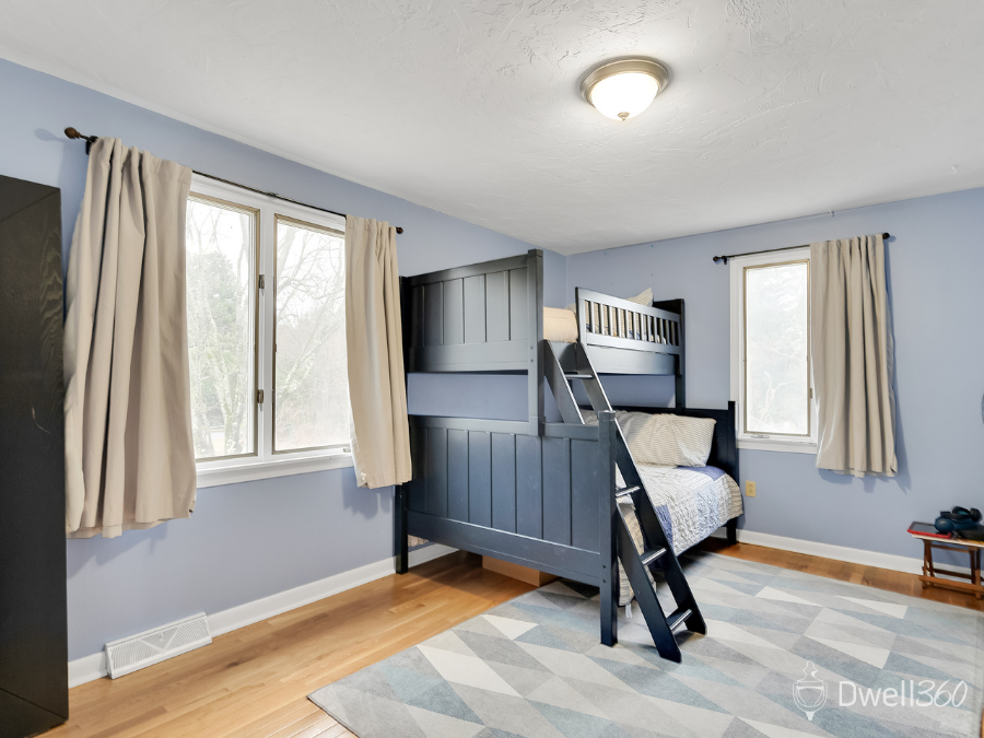 6 Flanagan Drive Framingham D360 (19).png