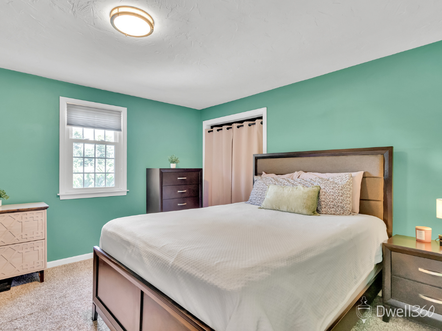 16 Camelot Court Stoughton (17).png