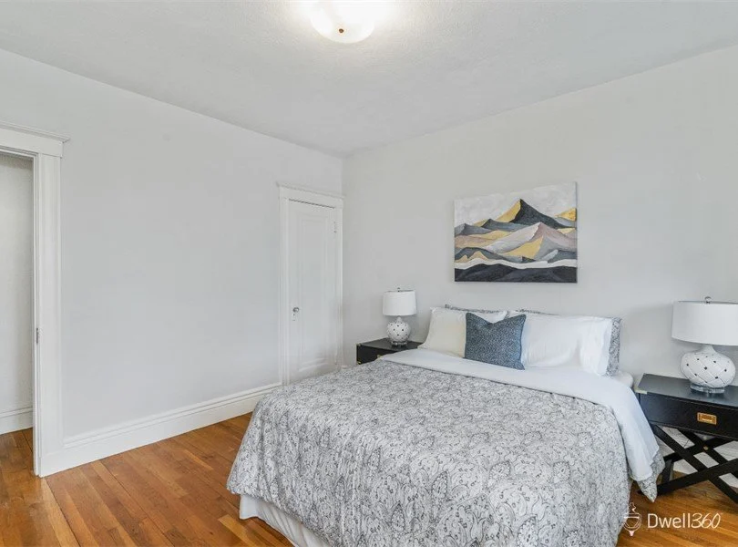 8 Kinross Road, Unit 4, Brighton 08wm.jpg