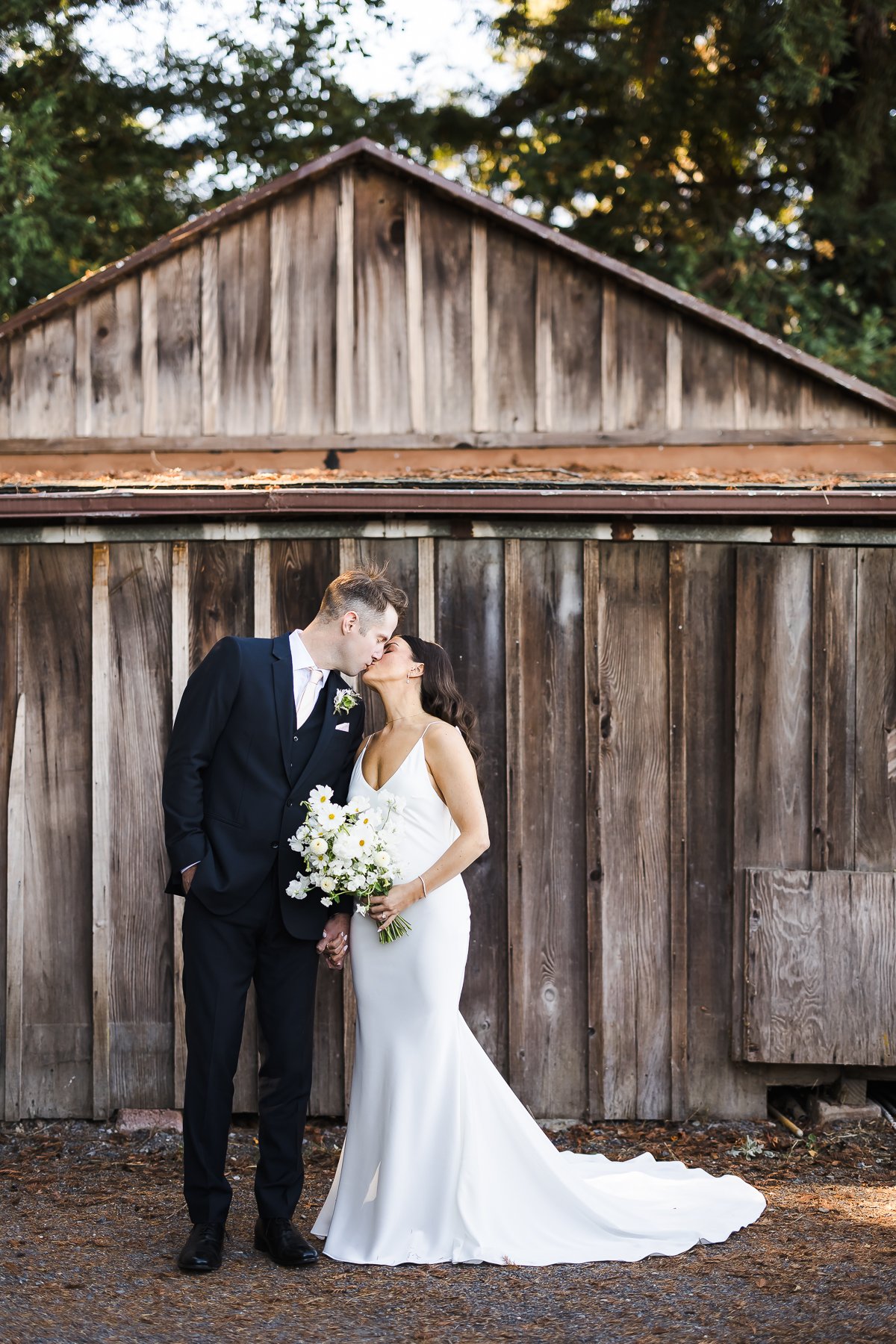 Vine-Hill-House-Wedding-Sonoma-Wedding-Photographer-18.jpg