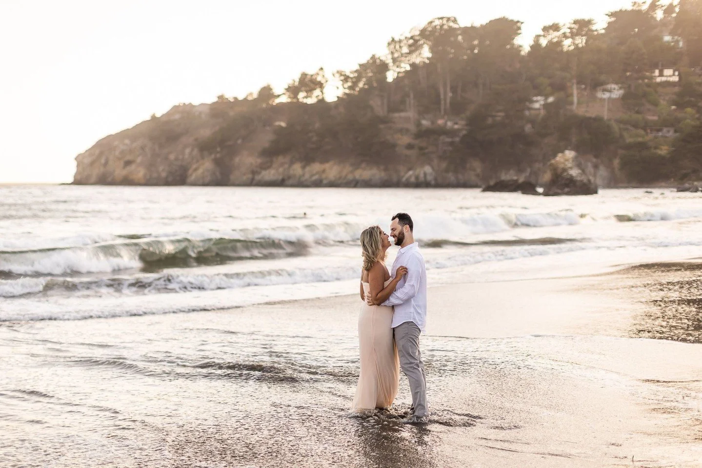 I love this couple so much and will hangout at Muir beach with some love birds ANYTIME! 🥰

#muirbeach #muirbeachengagement #marincounty #marinengagement #beachengagement #coastalengagement #sfengagement #sanfranciscoengagement #sanfranciscocouples #