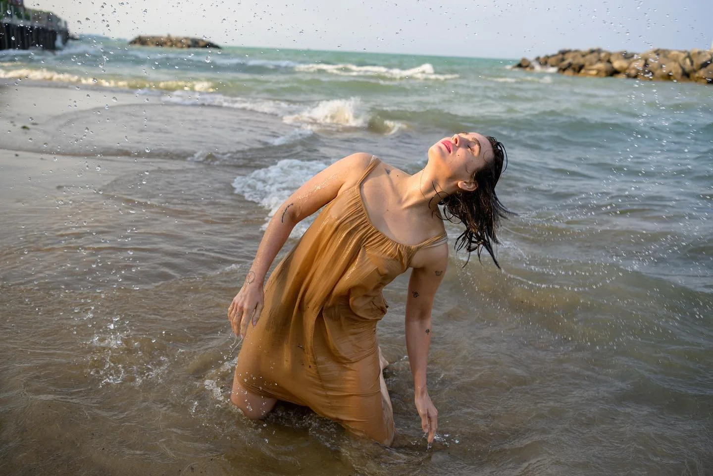 Kansas City Peeps! 
Mark those calendars for October 14th, we will be premiering LOW then!

(More details, including time and location, to come)

PC @renstudio 💜