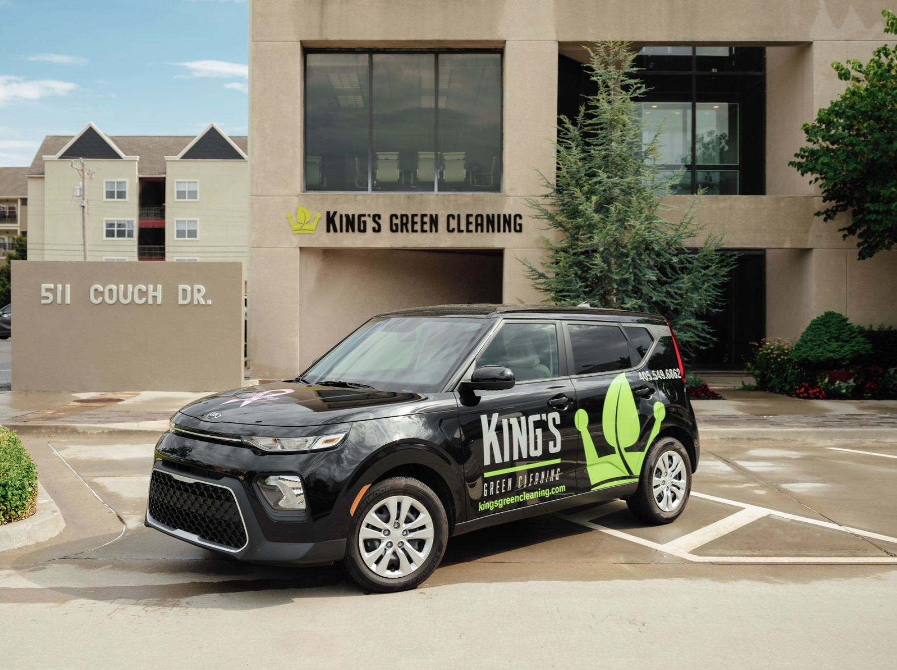 The Benefits of Using a Laundry Service in Edmond, OK