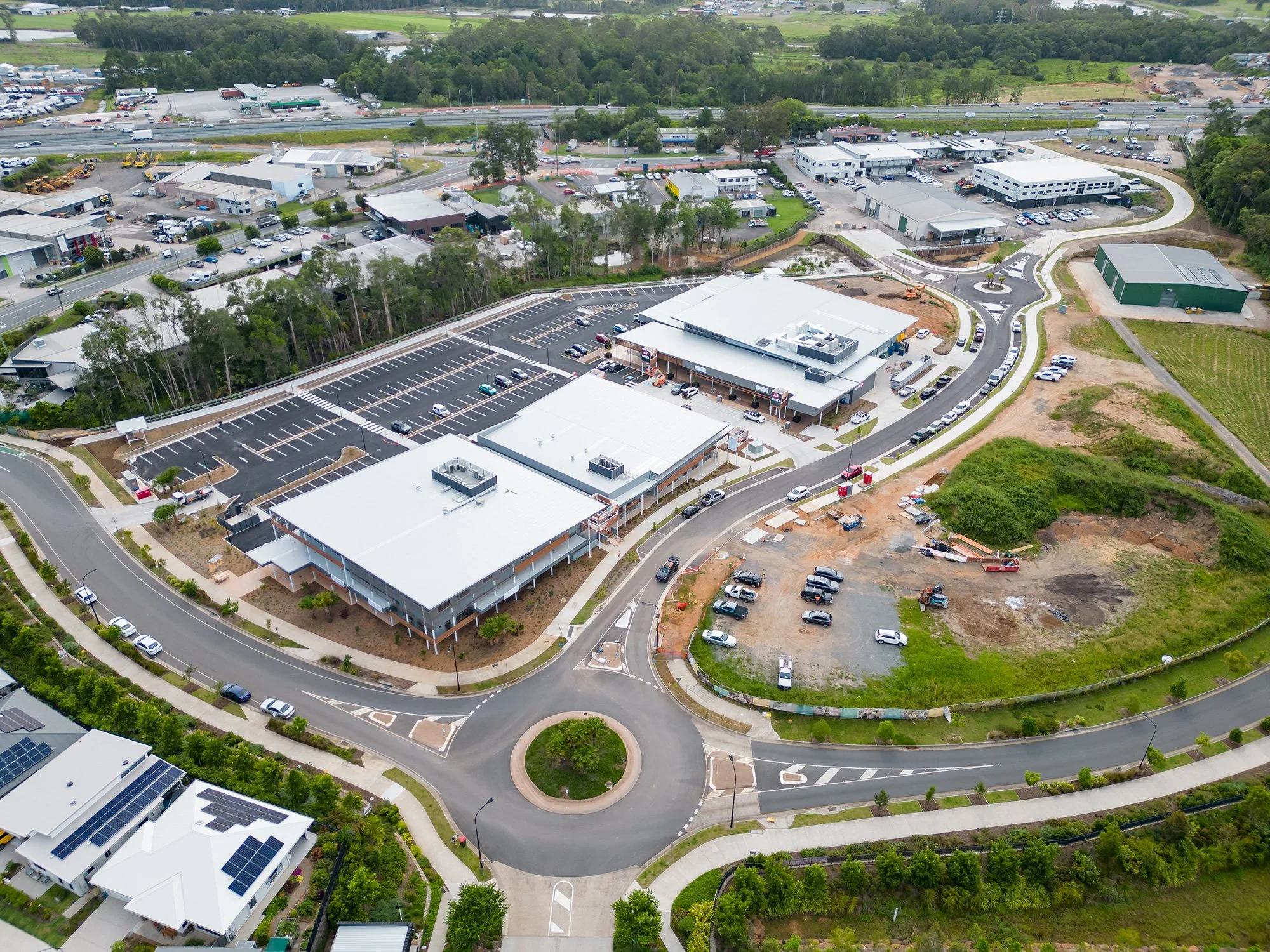 1874_FOREST GLEN SHOPPING CENTRE_TOMKINS (4).jpg