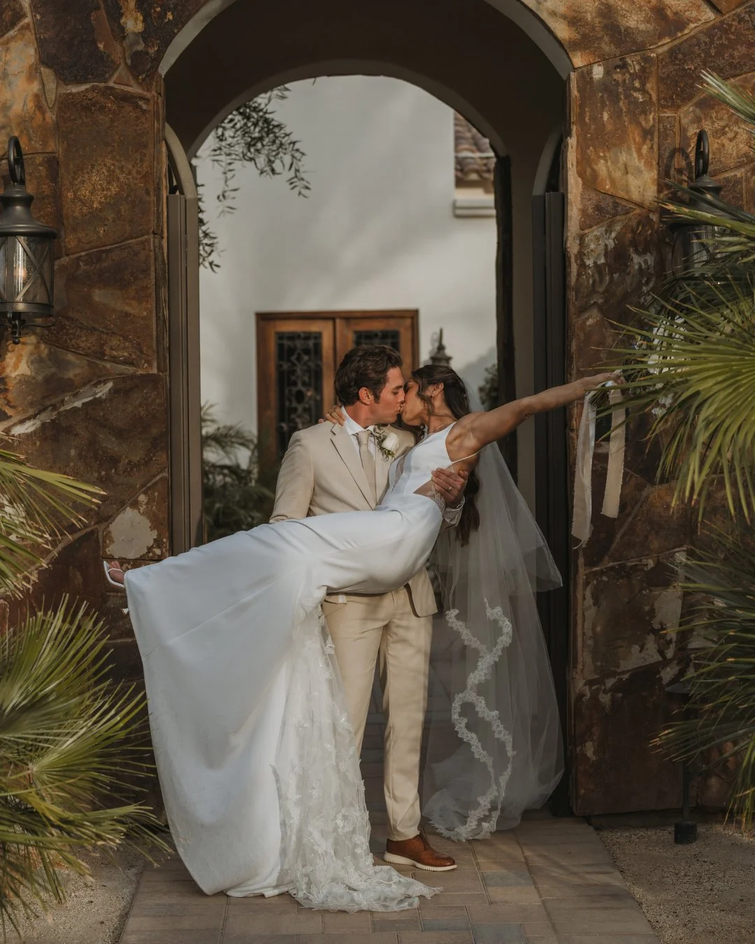 Ronnie &amp; Matt 📸 Smiles that say it all!⁣
Photo: @jeffhallphotos⁣
Coordinator: @classykayevents⁣
Florist: @flowersattiffinys