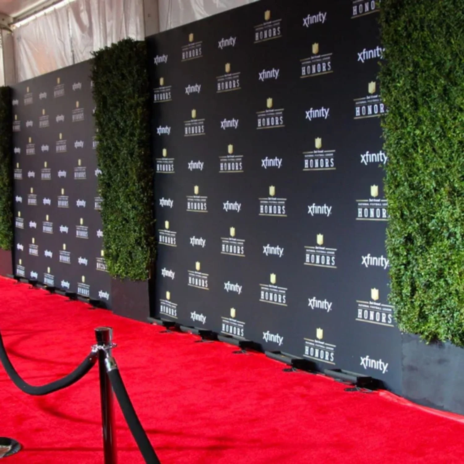 From Glam to Bam: How to Make a Red Carpet That Steals the Show