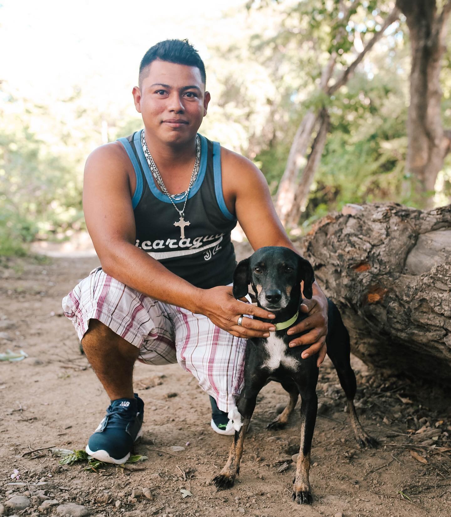 *We are looking for sponsors for Negra&rsquo;s chemotherapy treatments!*

This is Lester and his dog Negra. Negra came to get sterilized at our clinic last week but sadly the veterinarians could not operate when they discovered she had cancer&mdash;C