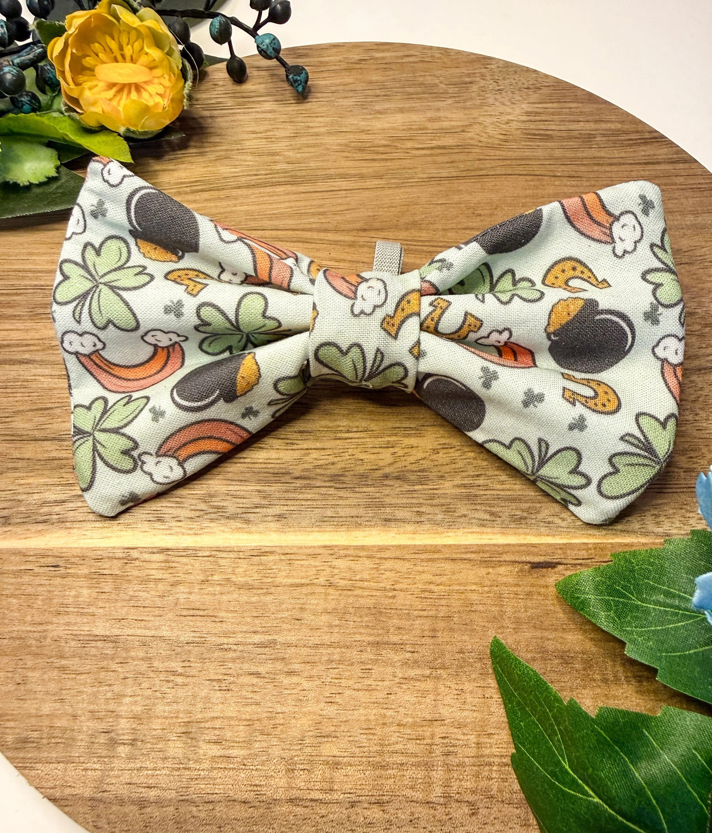 Pawt of Gold Bow Tie