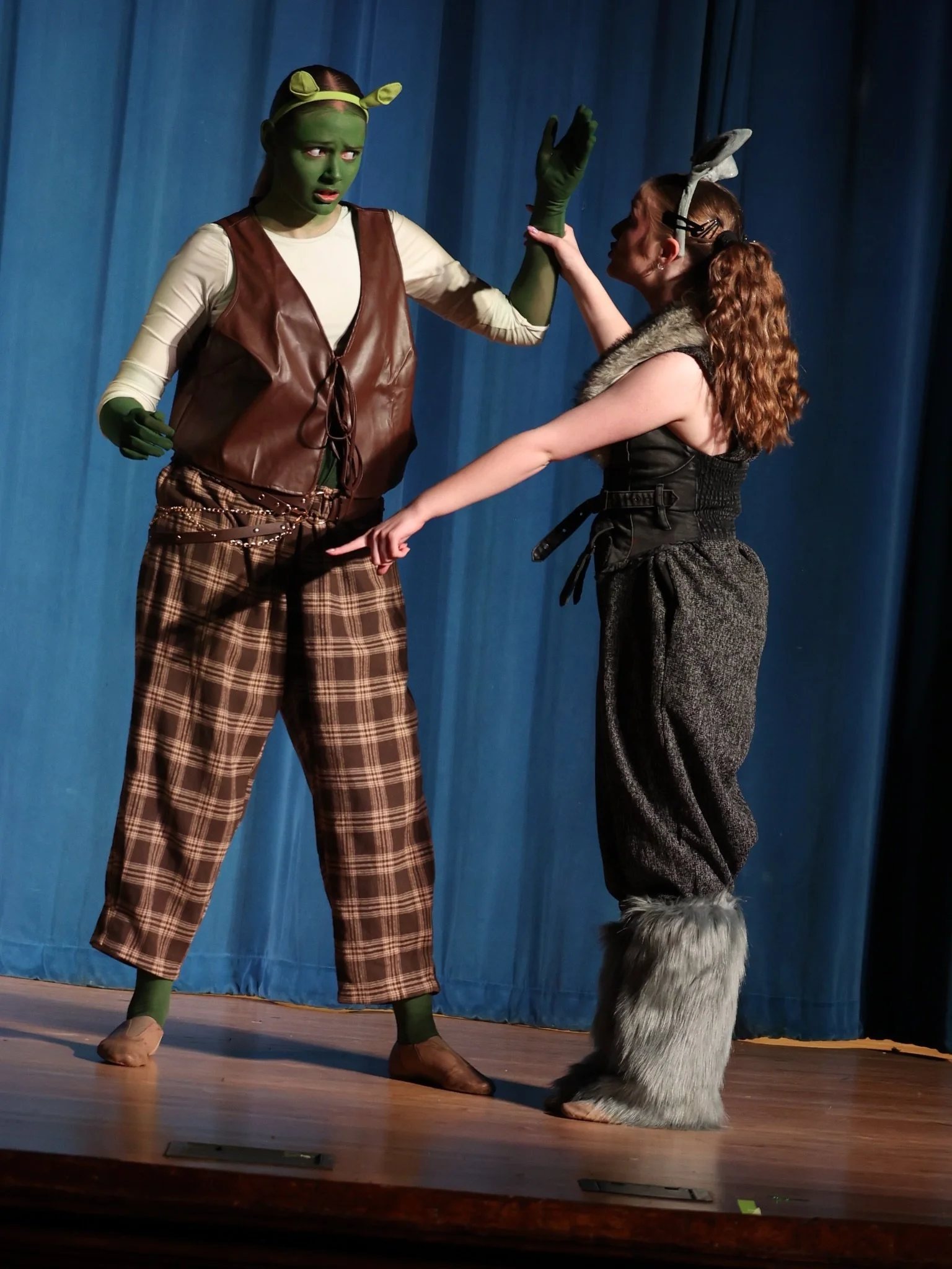 CLOSING SHOW >>> TONIGHT! ⭐️ It's your last chance to see Once Upon a Swamp! Don't miss out! 

TODAY - 7 PM at Foundry Theater