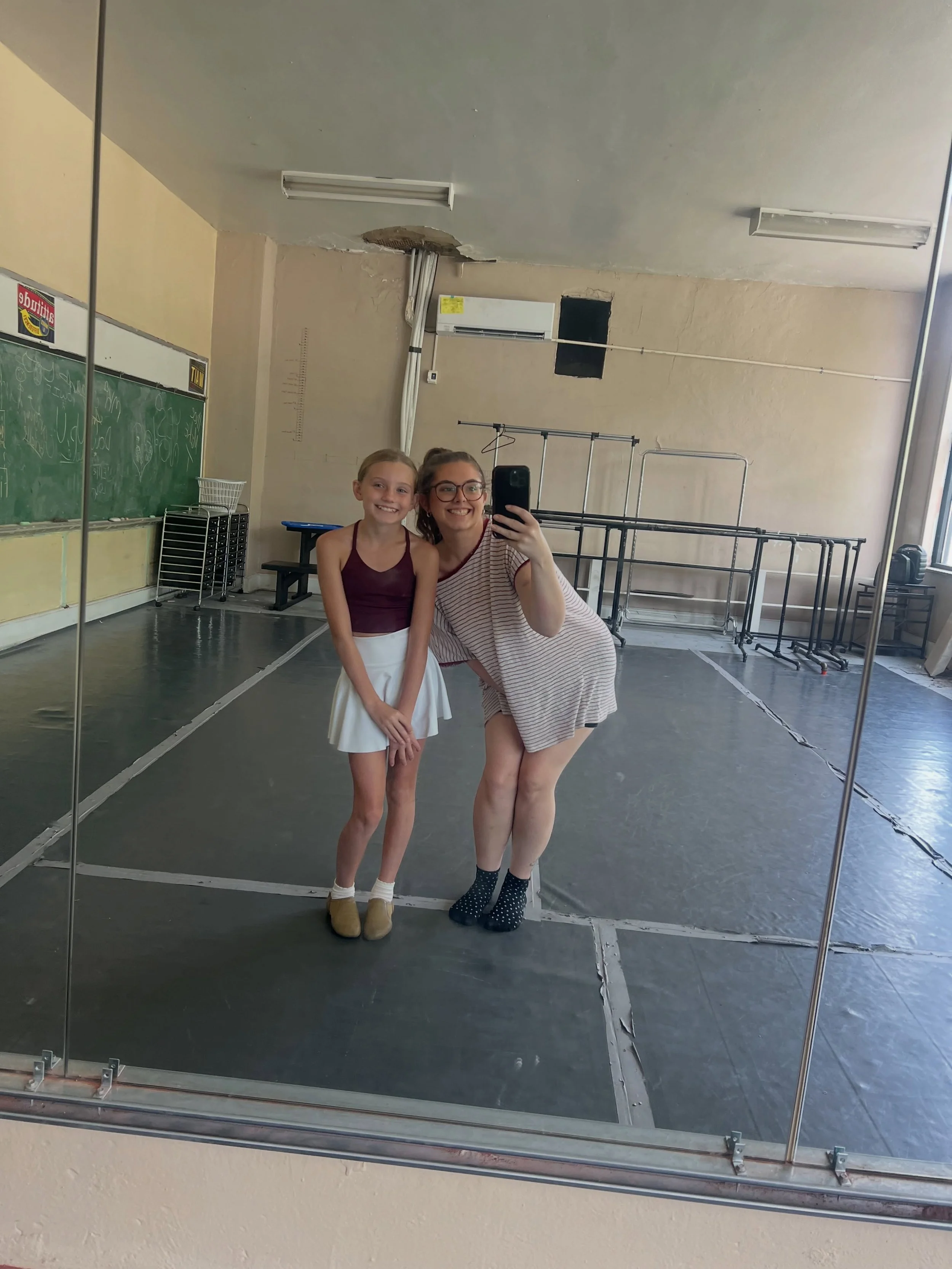 The last dance is always bittersweet!! 🥹🩷 We hosted our final dance rehearsal in Chesapeake, OH today 😌 Ellyn began working on her solo for Clara's Christmas Spectacular, in which she is dancing the role of Clara, with Miss Kenzie and it was MAGIC