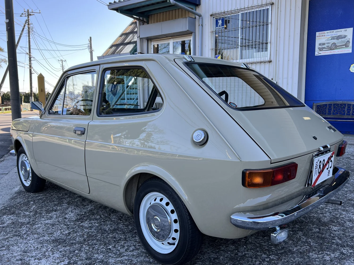 色とデザインで選ぶイタリア車。日本ではあまり見かけない一台を現地