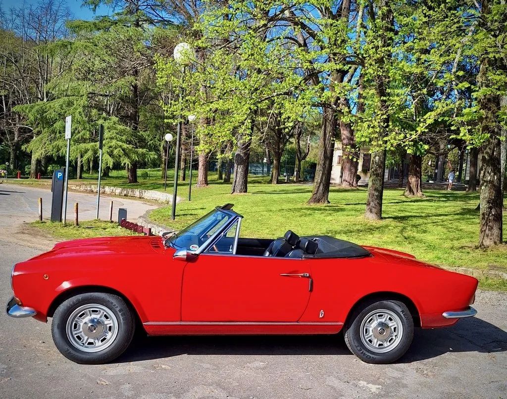 FIAT124SportSpider1973_11.jpeg