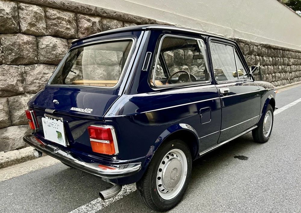 色とデザインで選ぶイタリア車。日本ではあまり見かけない一台を現地