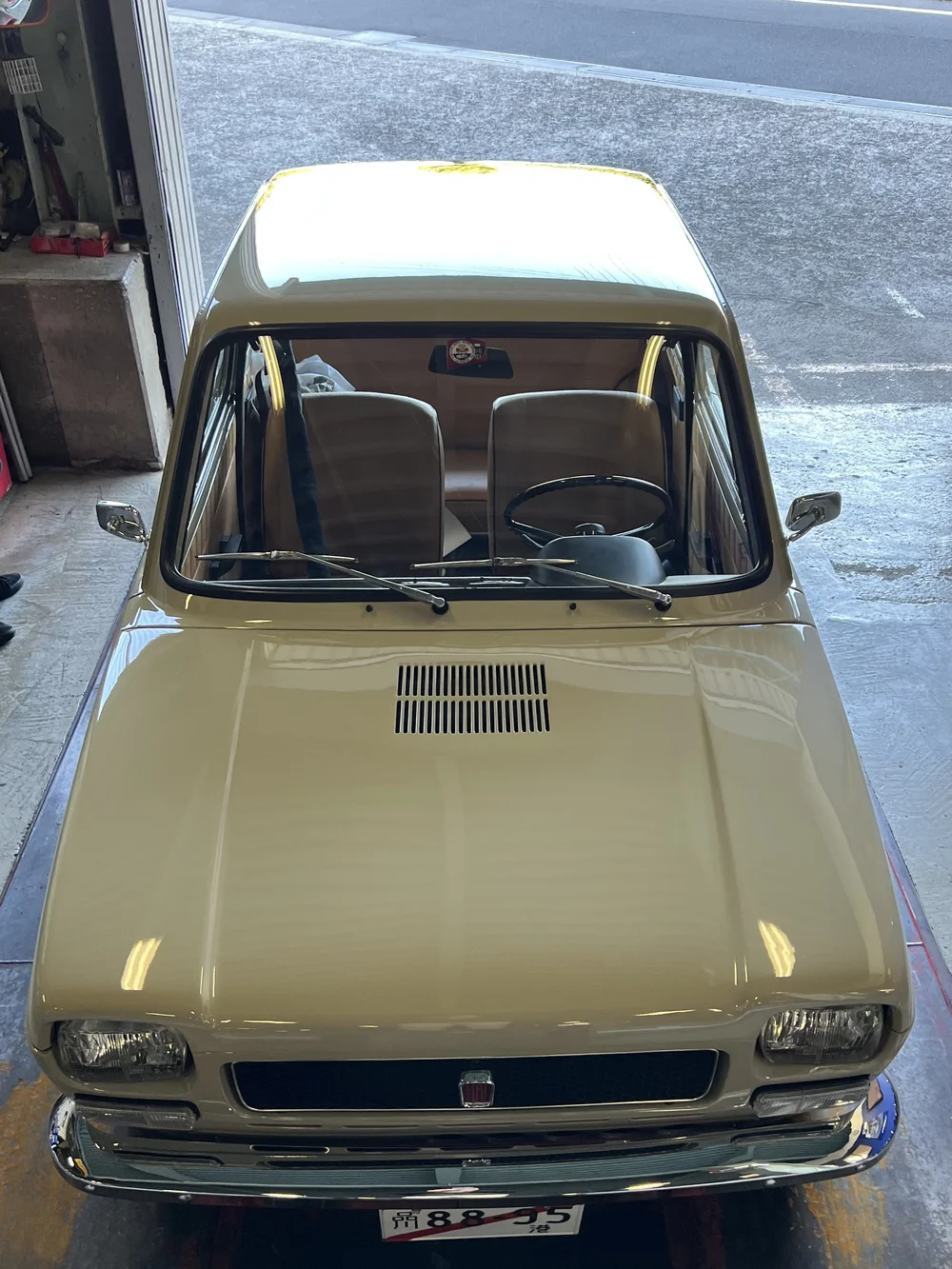 色とデザインで選ぶイタリア車。日本ではあまり見かけない一台を現地