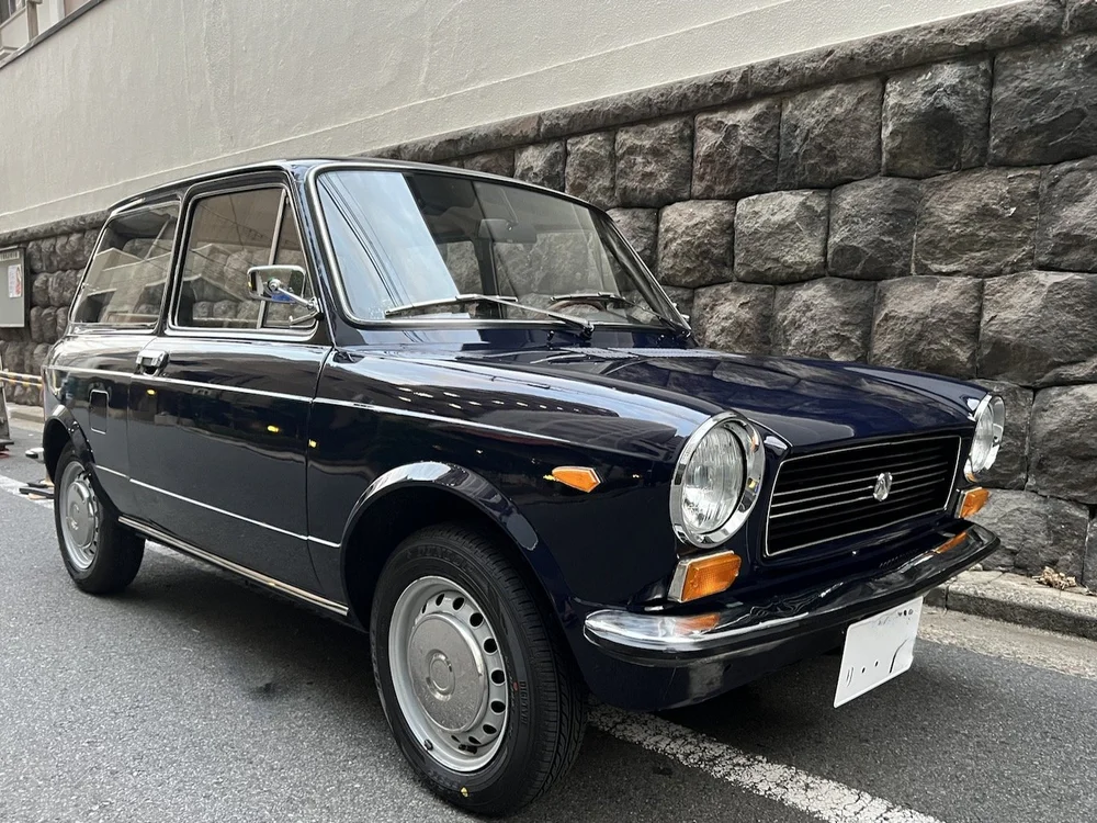 色とデザインで選ぶイタリア車。日本ではあまり見かけない一台を現地