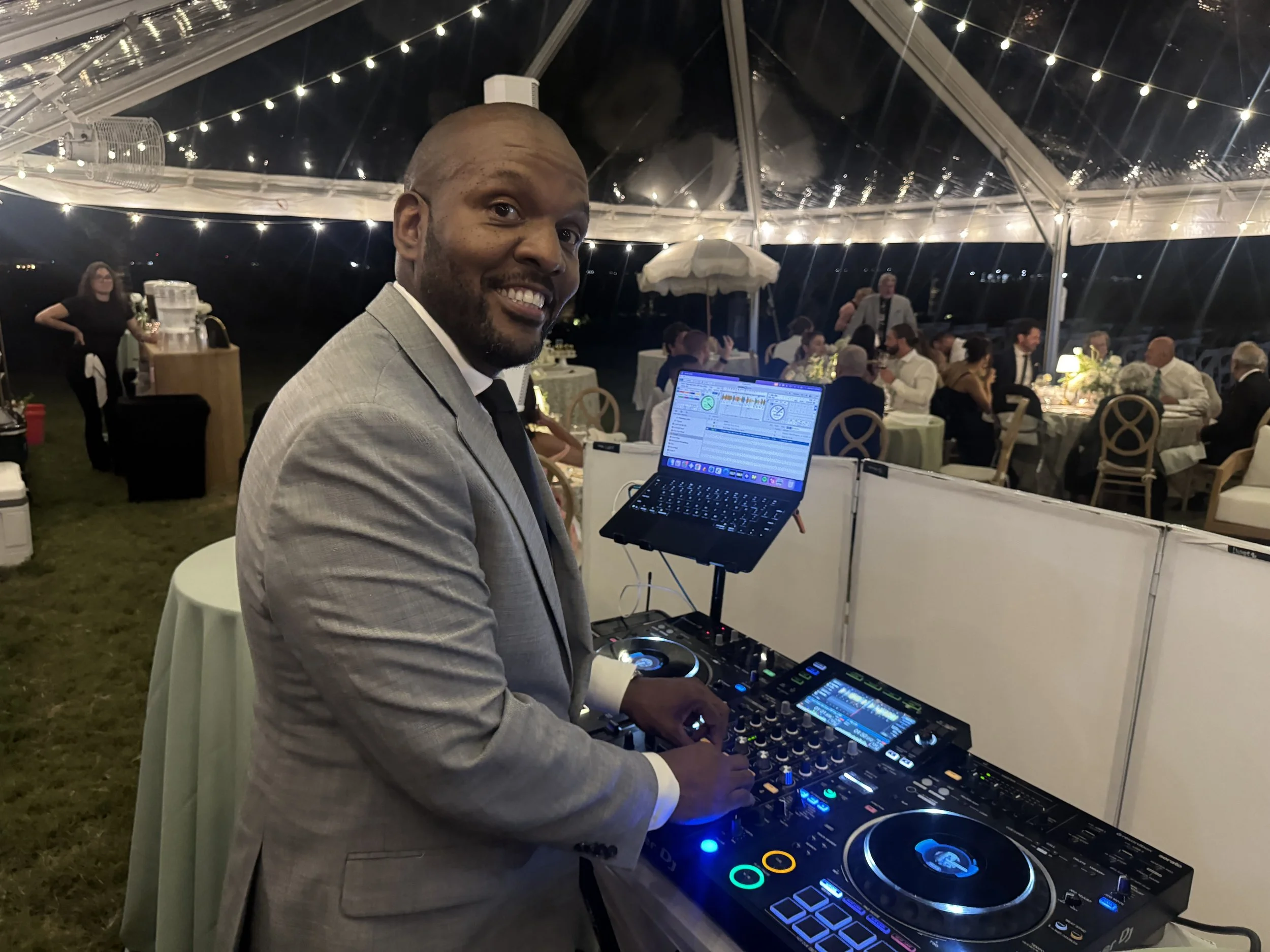 Your Wedding DJ Doesn't Need 100 Songs. Here's What Helps More.