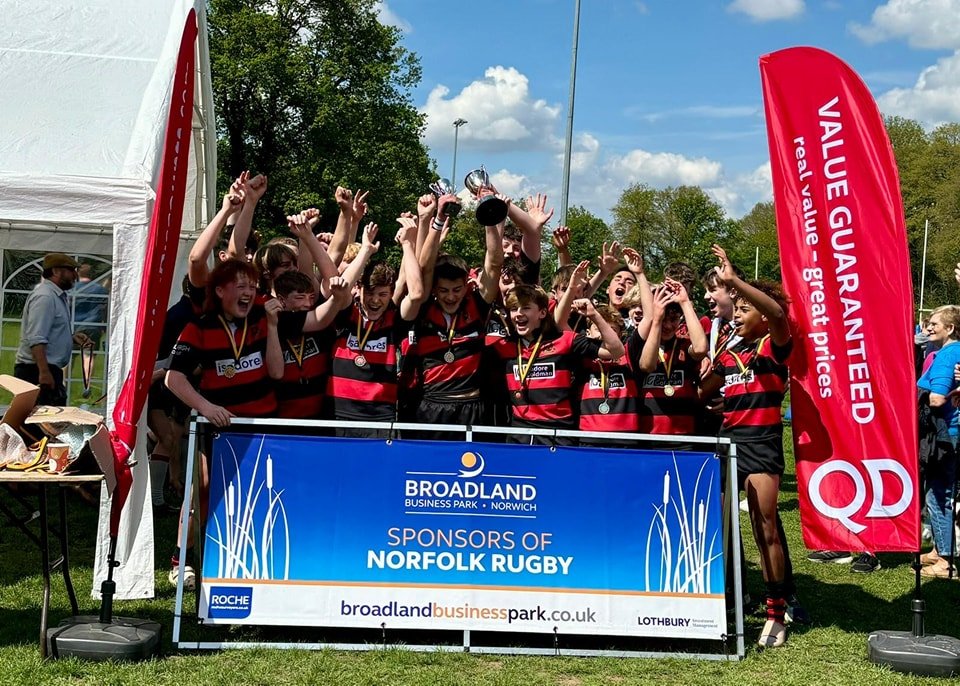 Wymondham U14s win the Norfolk Cup after beating West Norfolk 39-0 🏆 🔴⚫️. 
What a season these lads have had, a massive congratulations to everyone involved. 🏉