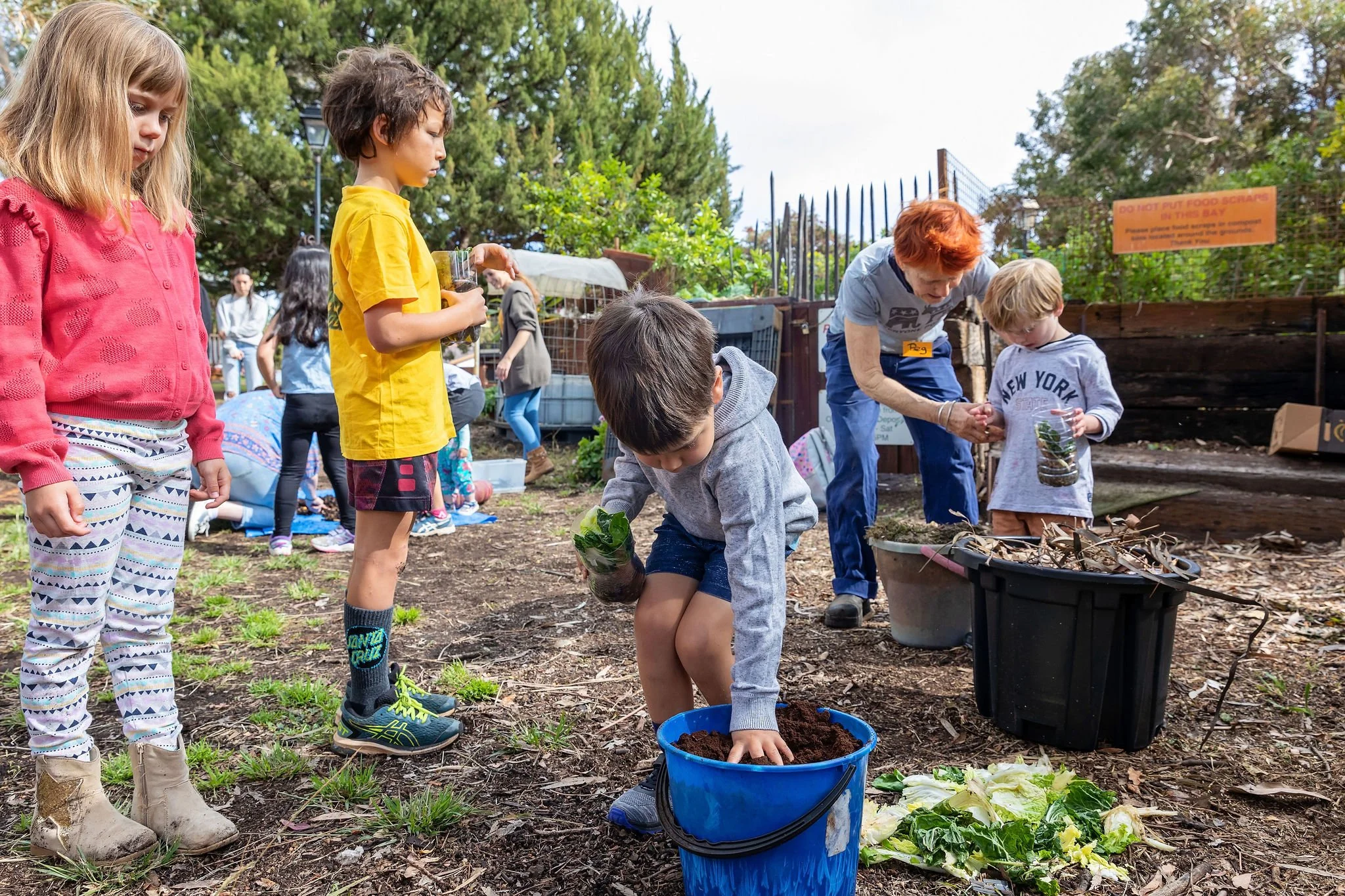 Earth-cycle- Composting, Worms and Bokashi Bucket