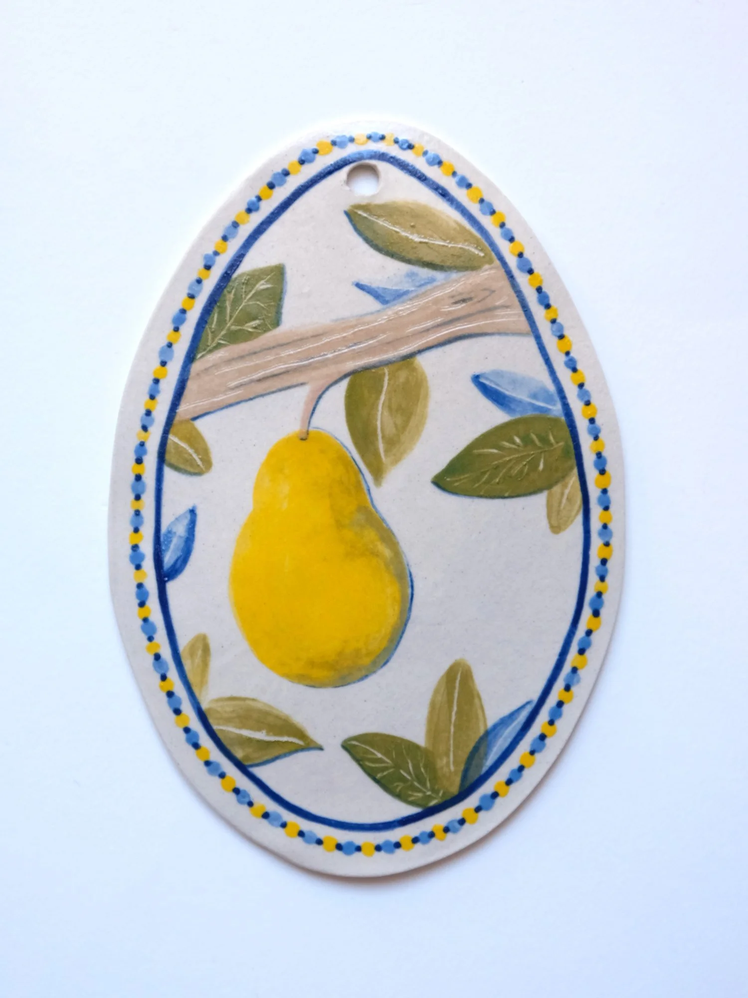 Sur la branche du poirier1.JPG