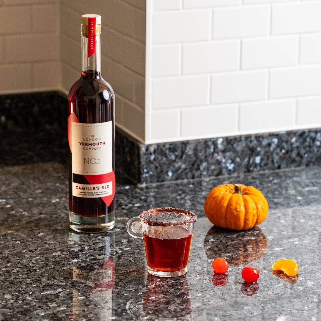Halloween Cocktail: Mulled Manhattan

The Mulled Manhattan is a great way to welcome guests at a Halloween party or to warm your soul &amp; hands, while outside watching fireworks.
The hot water heightens the flavour of the hard liquor so versus a tr
