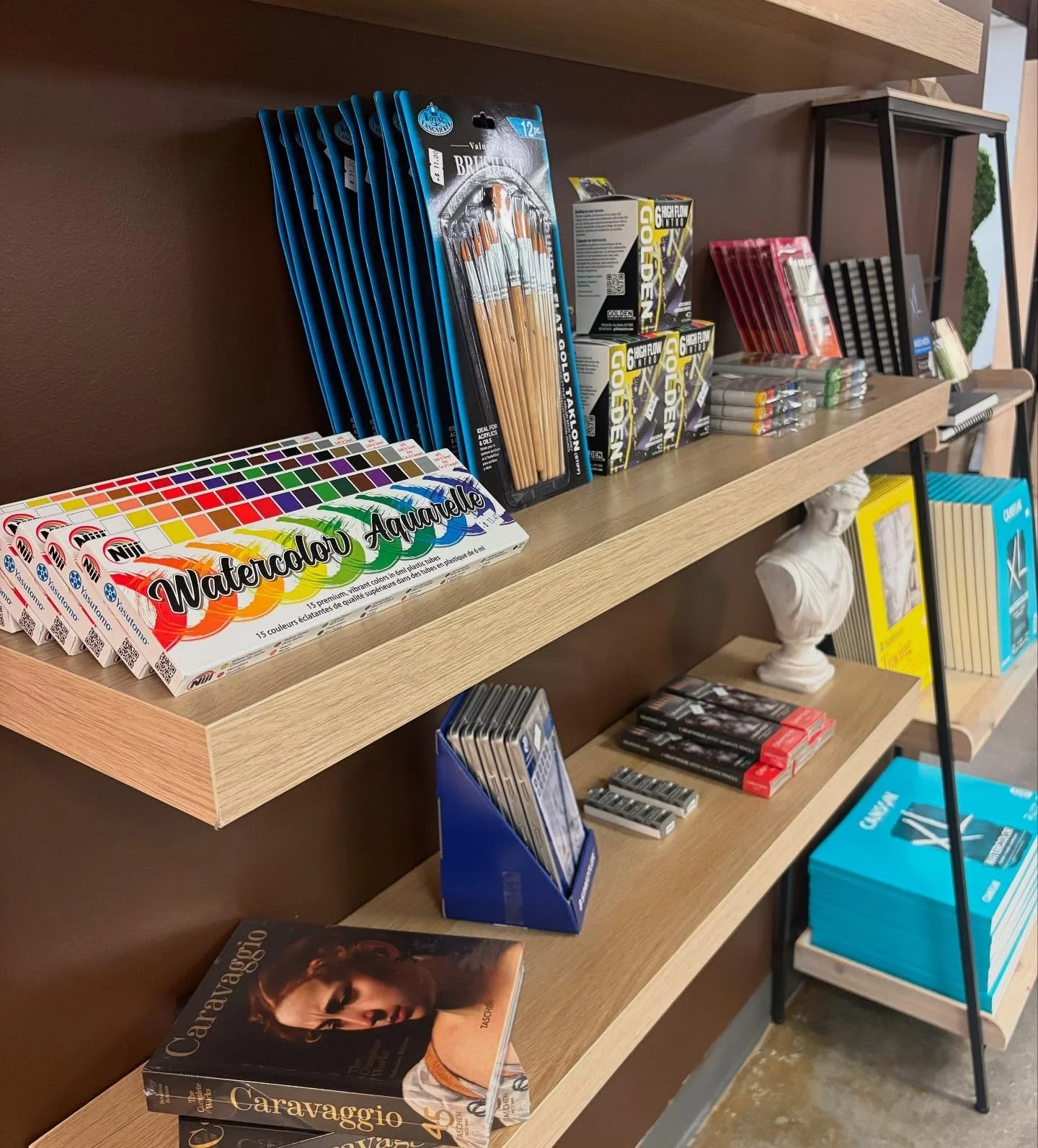 Art supplies are in! Whether you draw your tattoos the old school way or you just like to dabble in doodles, we have you covered! 

More to come! 🎨🖌️🖼️