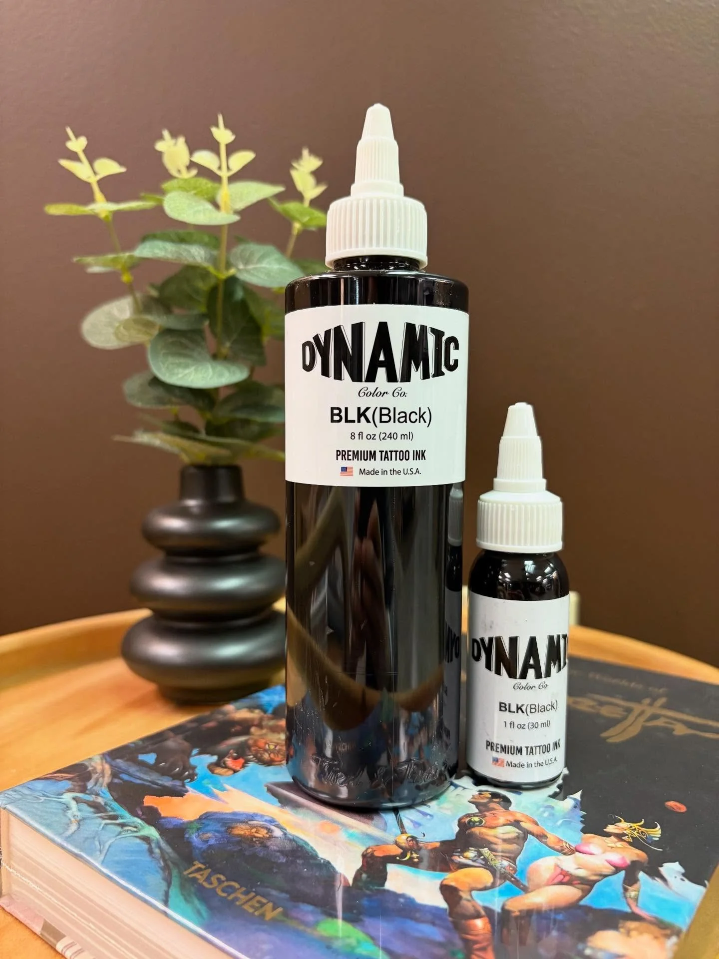 NEW PRODUCTS! 😎

We&rsquo;re stoked to now be carrying @dynamiccolor black ink (1oz and 8oz) and @mada_medical wipes, sprays, and gallon jugs! 

Available online and in store!