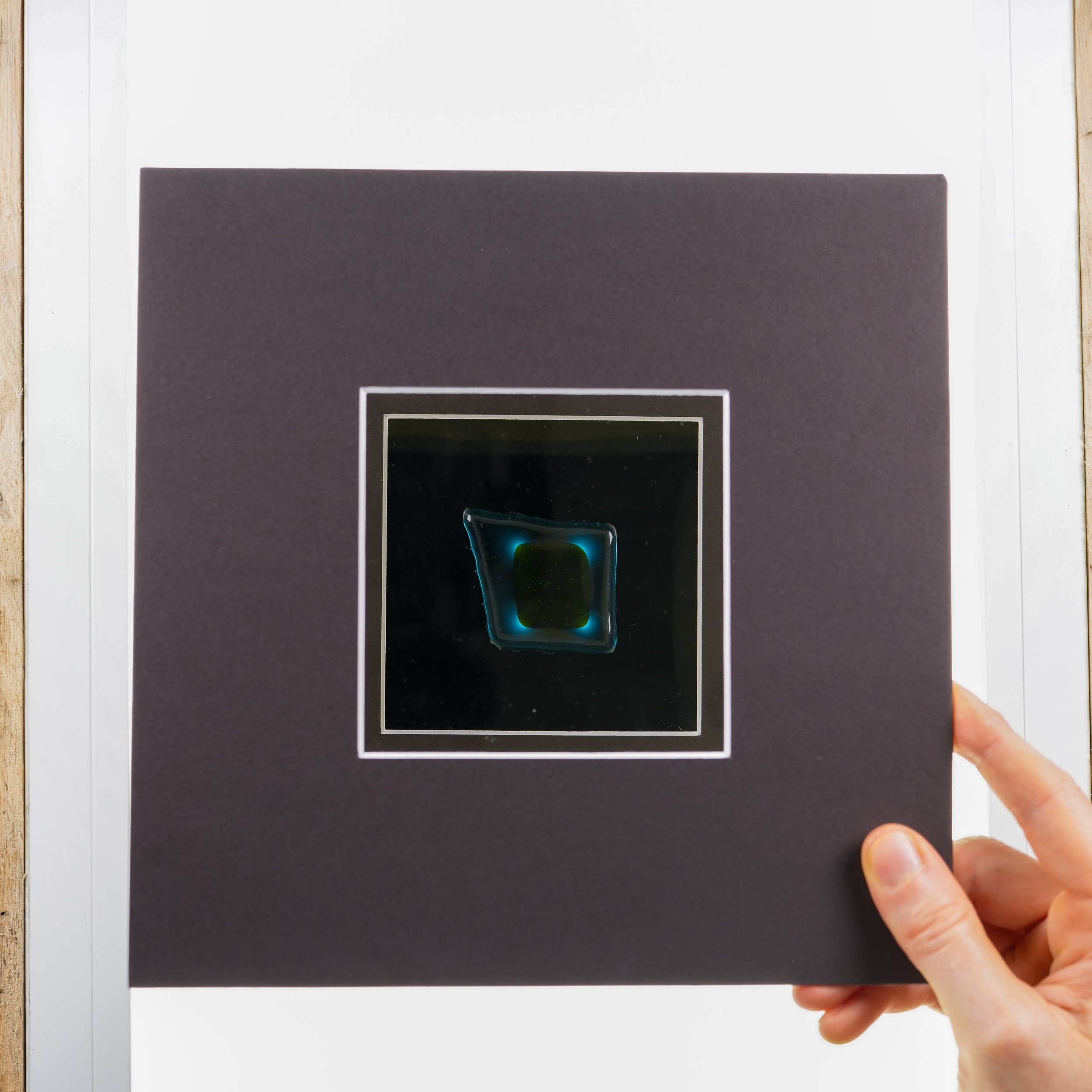 Incompatible fused glasses viewed through polarization filters