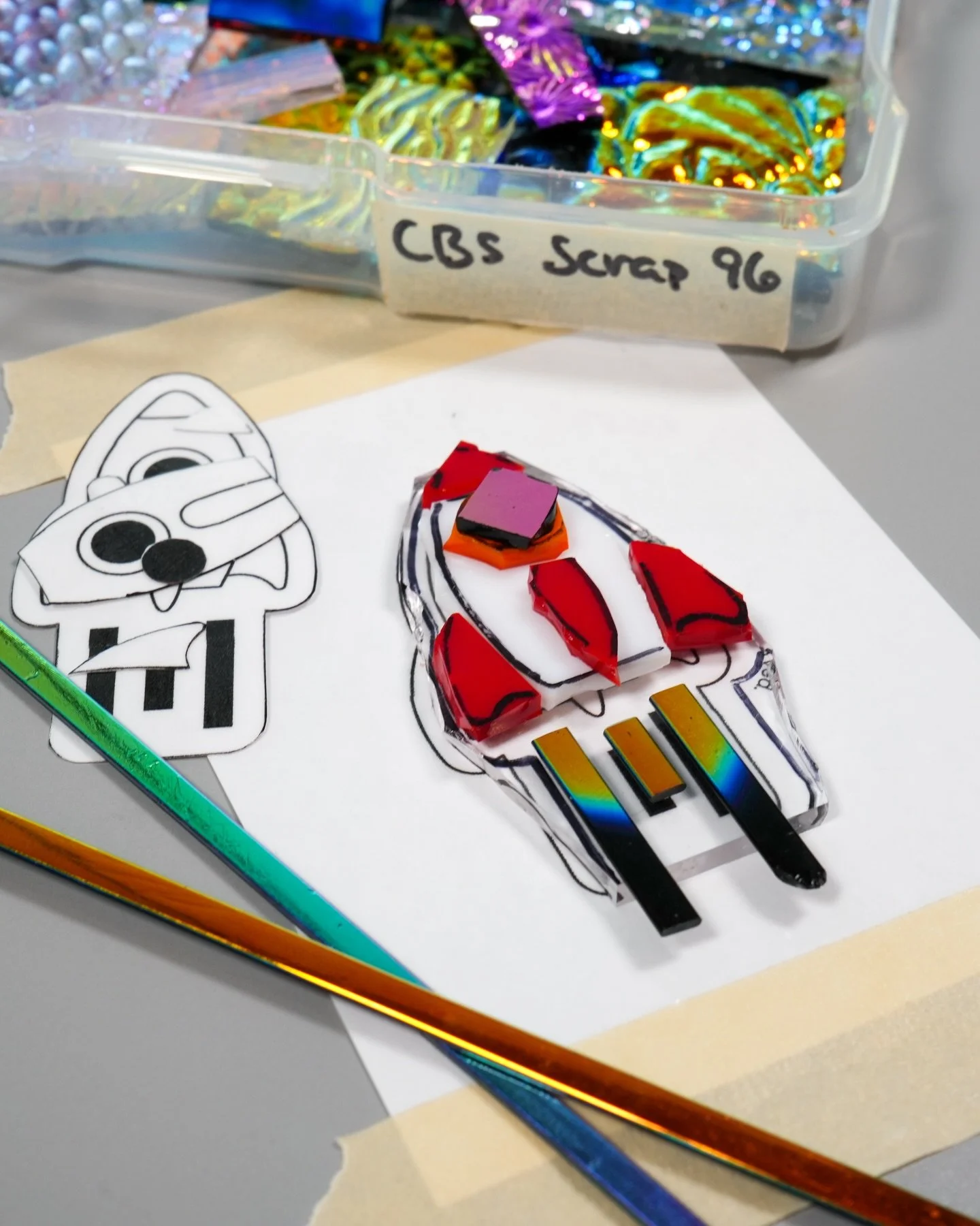 &ldquo;Get in loser, we&rsquo;re eating moonrocks!&rdquo; 💁🏼&zwj;♀️&thinsp;
&thinsp;
@artofdichroic sent me some STELLAR glass, so now I&rsquo;m combining it with my existing stash from @oceansideglass, &amp; we&rsquo;re all launching something spe