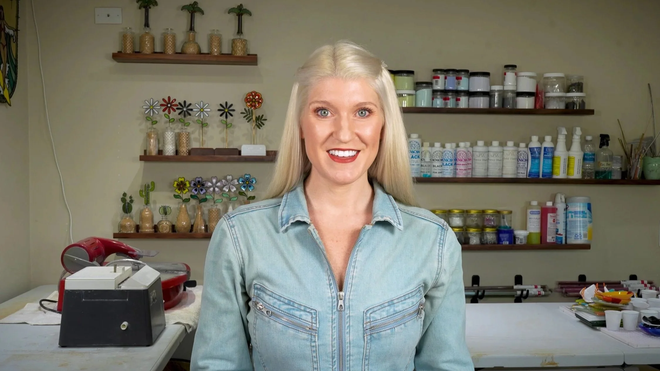 Jackie Knowles, creator of Glasswork Pixie®