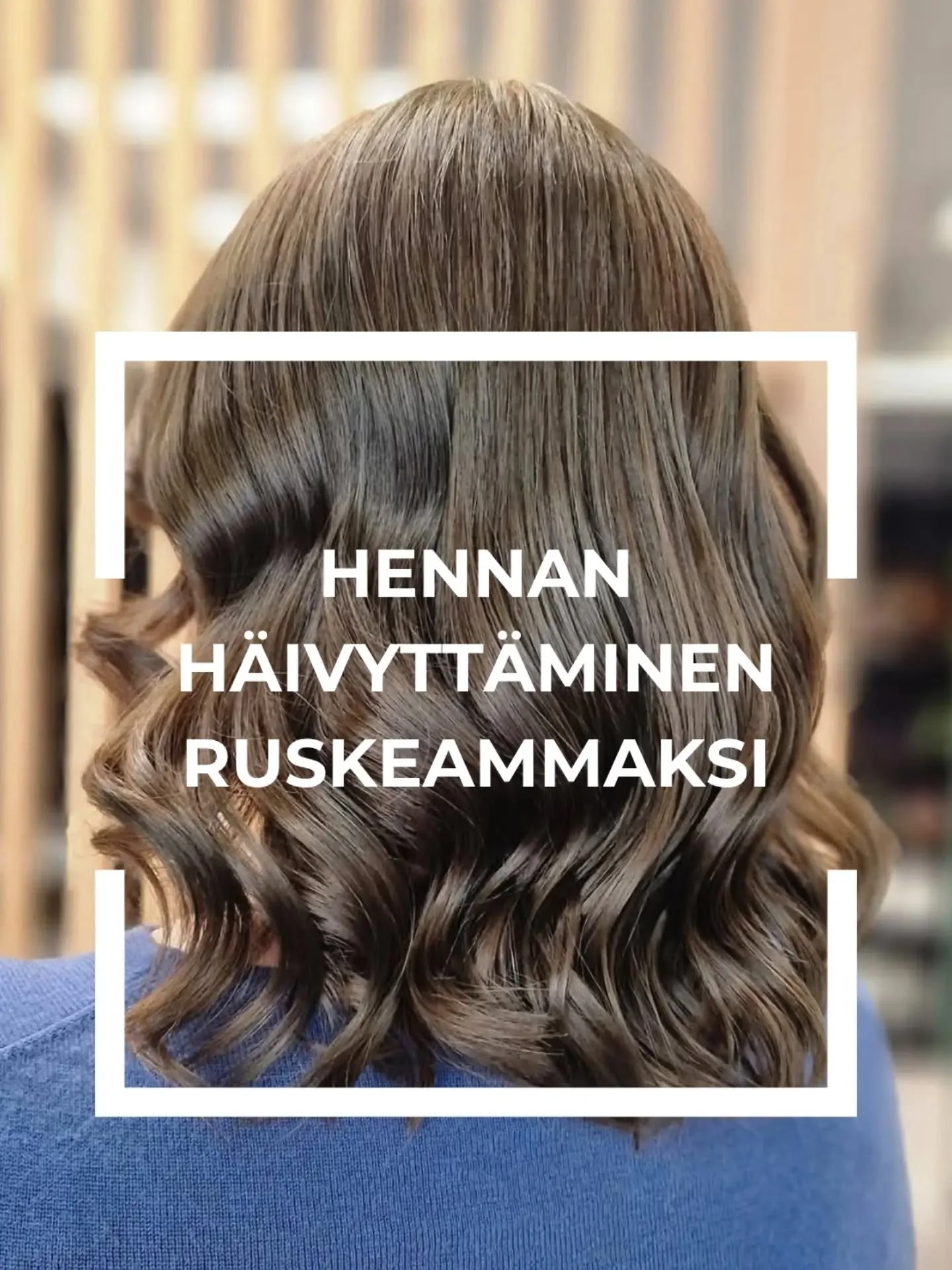 T&auml;lt&auml; n&auml;ytt&auml;&auml;, kun hennas&auml;vy muuttuu ruskeammaksi 🧡🤎

Asiakkaalla oli kaksi selke&auml;&auml; toivetta:

🍃 pehme&auml;mpi tyvikasvu
🍃 luonnollisempi s&auml;vy

Hiuksissa oli reippaasti hennakertym&auml;&auml;, joten 