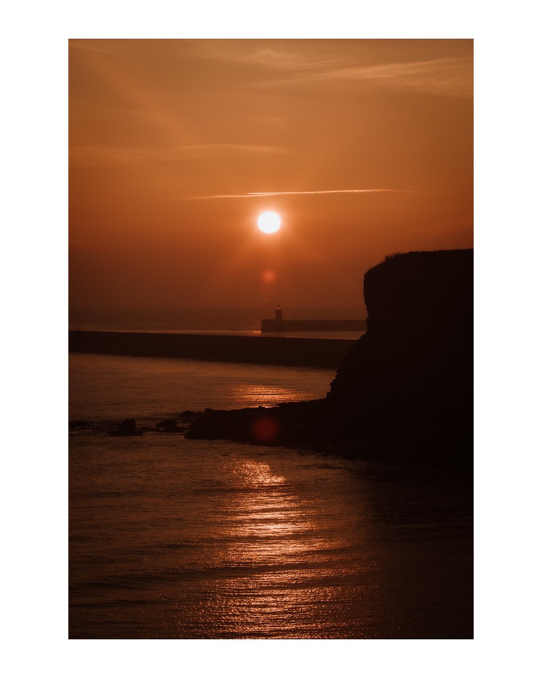 The sea. Birds. Sunset. Kids in blankets with hot chocolate&rsquo;s&hellip; perfect way to start the weekend. 

I didn&rsquo;t make any resolutions as such for myself this year but I did tell myself that I wanted to immerse myself in more things that