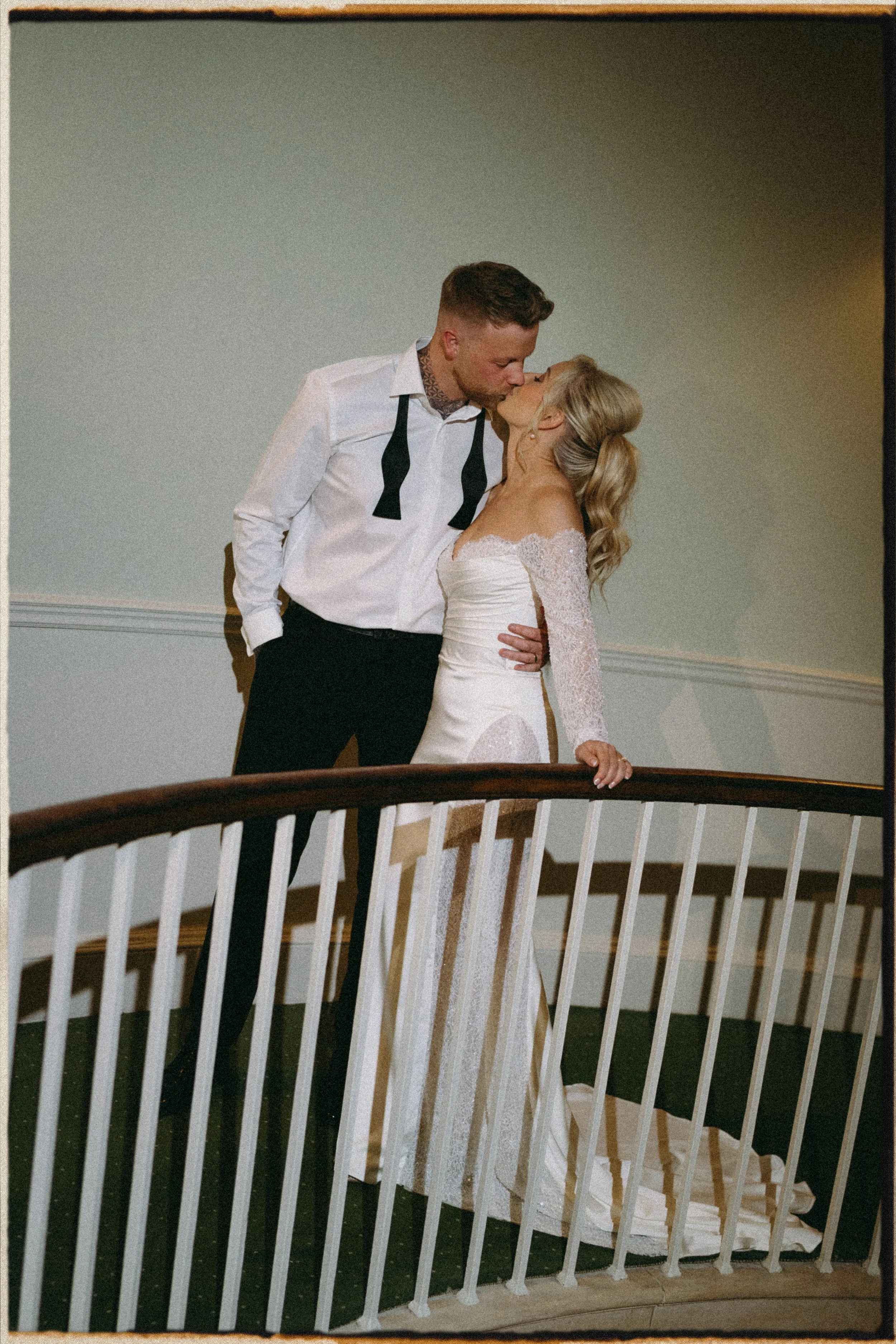 nicolajay_creativeweddingphotos-film_09518-2.jpg