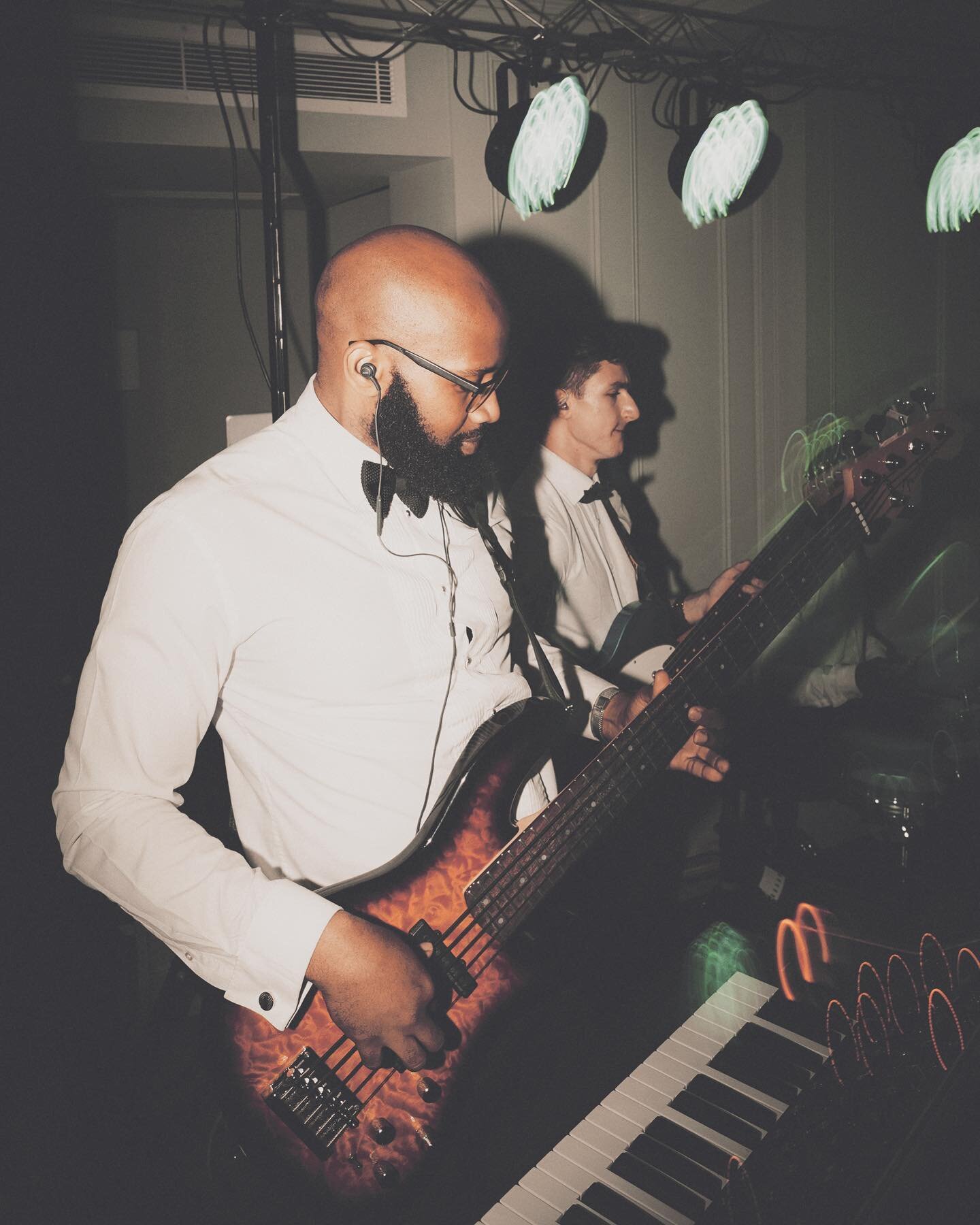 When that bass hits 🔈🙌🏽🔈
.
.
.
.
#thevelvetnotes  #weddingband #london #londonweddings #liveband #functionband #band #eventplanner #weddingplanner #style #weddinginspo #brides #bridalinspo #ukweddings #londonweddings #love #igdaily #igweddings #i