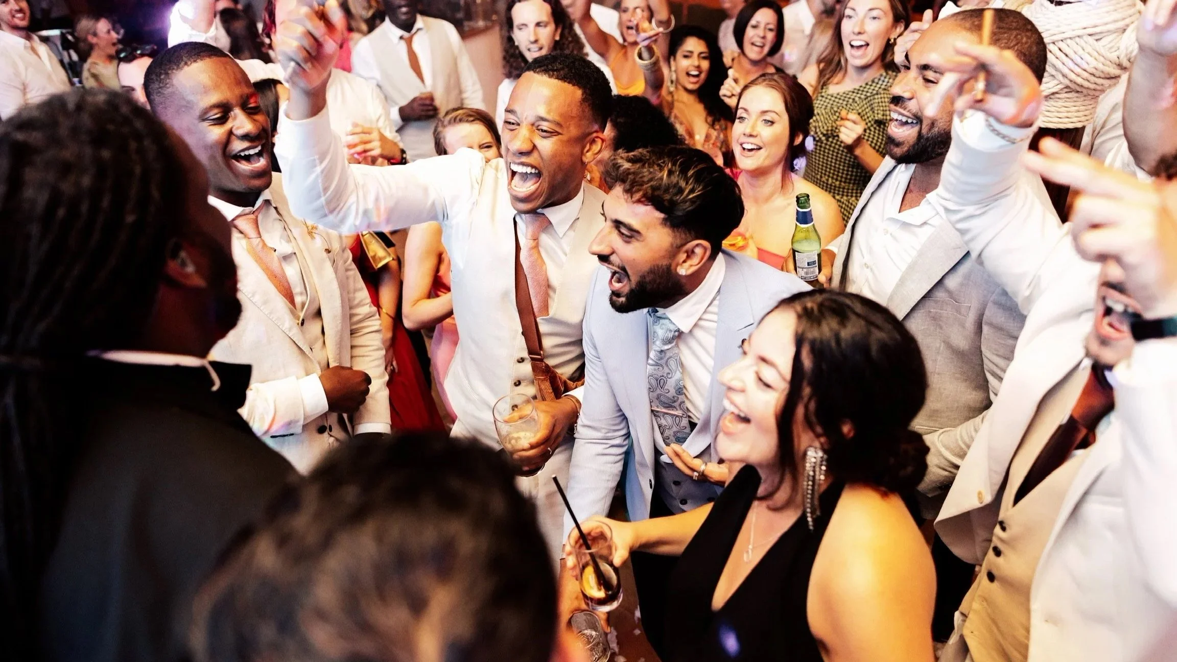 Velvet Notes Curating an Elevated Live Music Experience for a Wedding at Cornwell Manor.