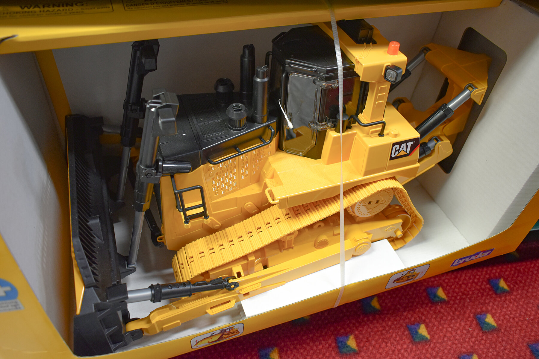 Phillips Toy Mart Bruder bulldozer.JPG