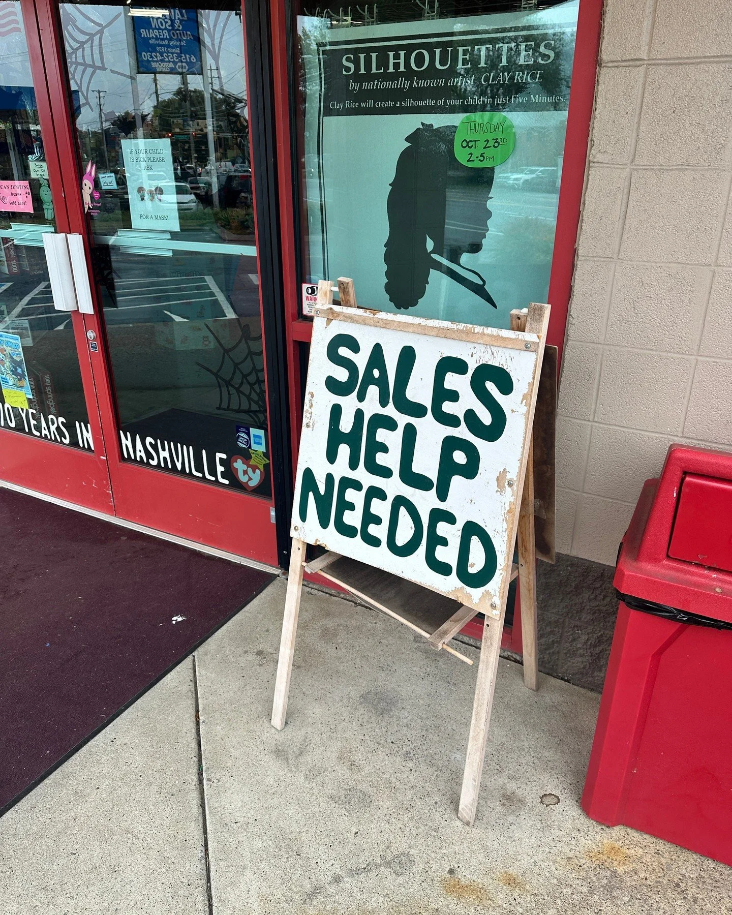 Do you love toys? We're hiring! Come work at one of the funnest places in Nashville. Stop by during regular business hours to apply.
#nashvillejobs #phillipstoymart #nashvillestoystore #toystore #kidstoys #toys