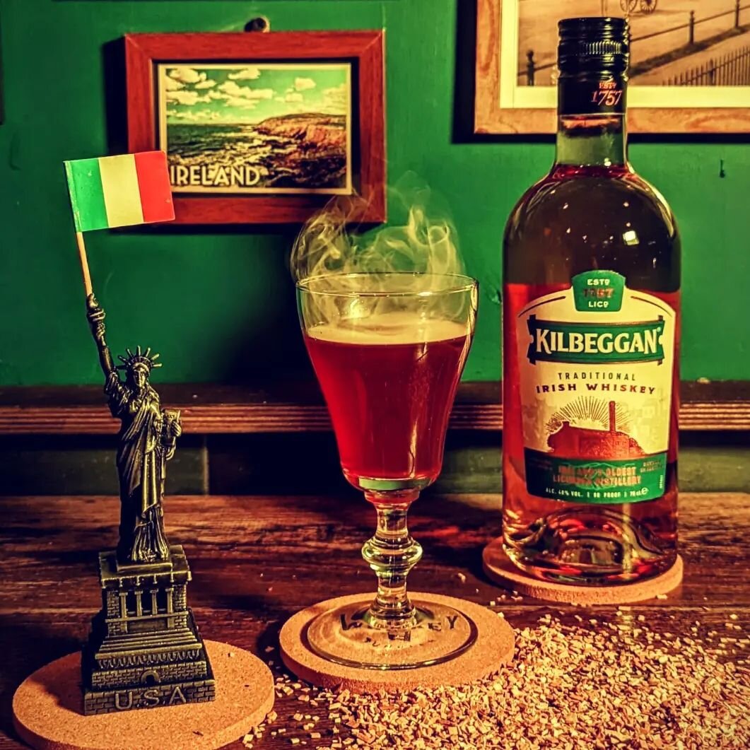 The new menu continues as Westmeath's Kilbeggan Whiskey joins New York in this delightful Irish twist on the classic Manhattan we present to you; 'Hell's Kitchen'. 

Irish Whiskey, sweet vermouth, bitters and served smoked for a deeper intense flavou